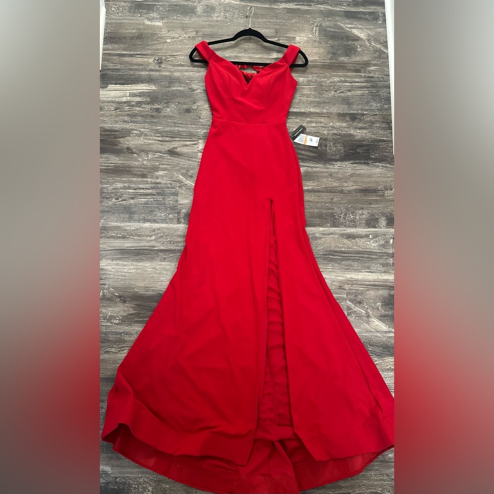 NWT B.Darling Off The Shoulder Lace-Up Red Gown Prom Dress Size 3